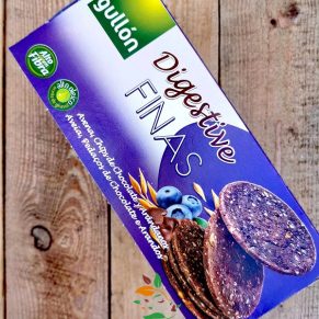 Пълнозърнести бисквити Digestive Боровинки и Шоколад 270гр Gullon