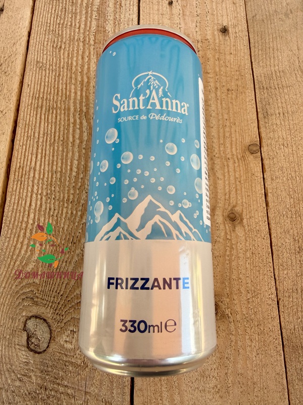 Газирана натурална минерална вода кен 330мл Sant'Anna